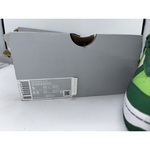 Nike Air Force 1 Low St. Patrick’s Day 2020 Size 5 Authentic Green VNDS - Picture 15 of 16
